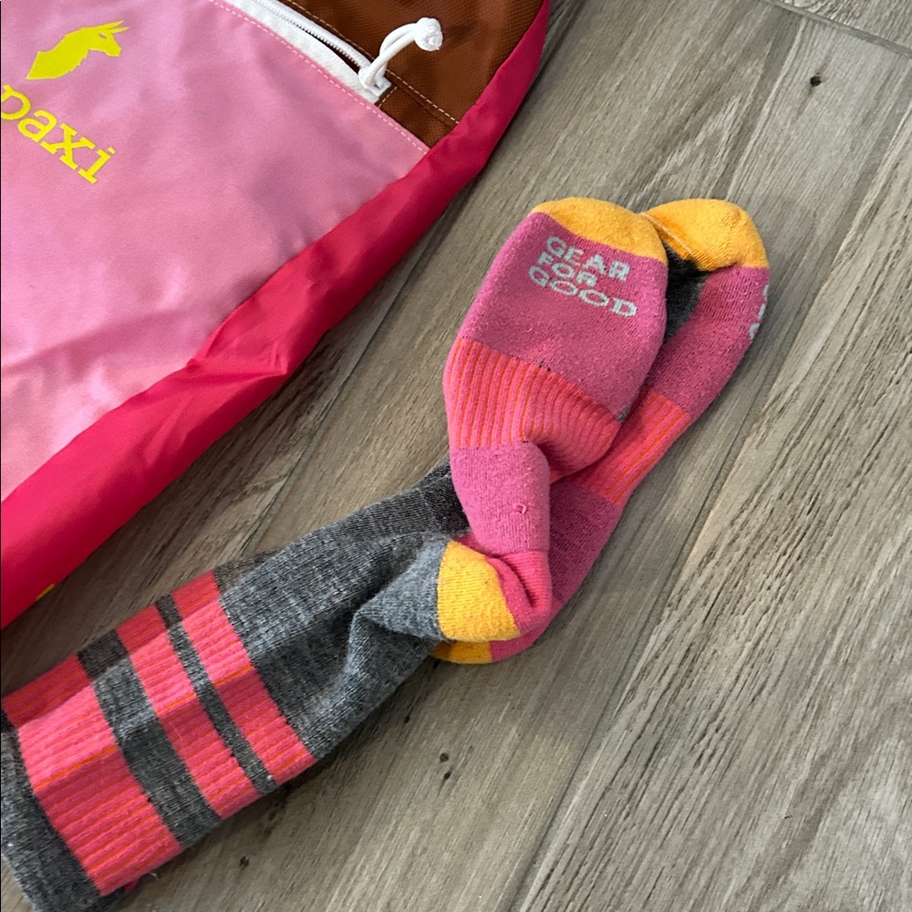 Cotopaxi day pack with matching socks - Picture 5 of 5